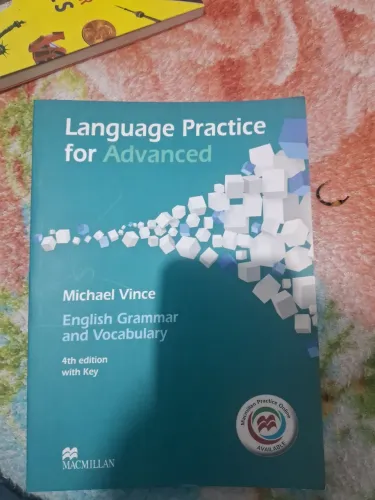 Livro Language praticamente for Advanced