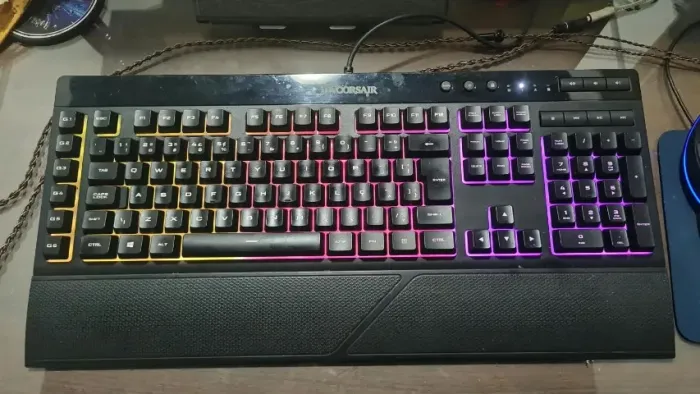 Teclado Gamer Corsair