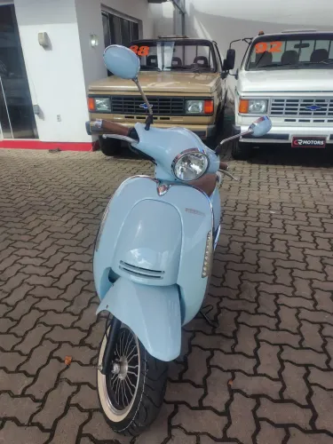 SCOOTER MOTORINO 2023 MODELO CAPUCCINO 