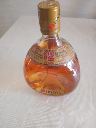 Dimple 12 Years De Luxe Scotch Whisky