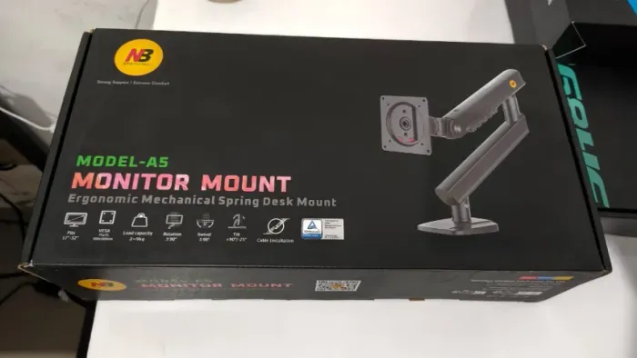 Suporte articulado para monitor