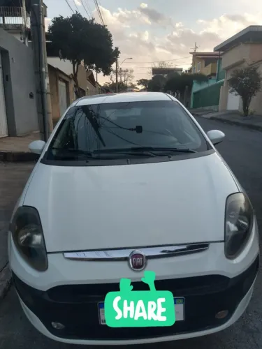 Fiat Punto Attractive 1.4 Fire Flex 8V 5P 2014