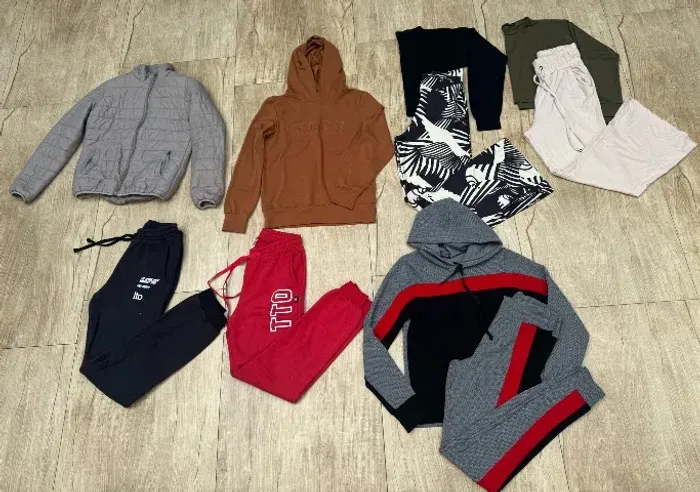 Lote de roupas tamanho P/M