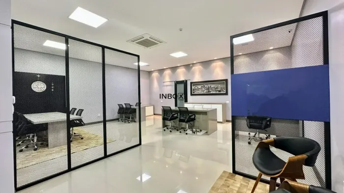 INBOX CIA IMOBILIÁRIA ALUGA - Sala comercial NO CENTRO.