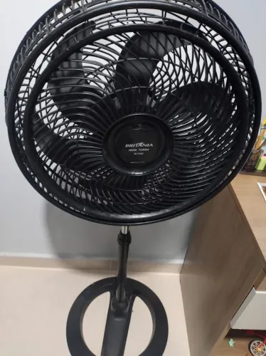Vendo esse ventilador de coluna 40 cem está funcionando perfeitamente faço entrega