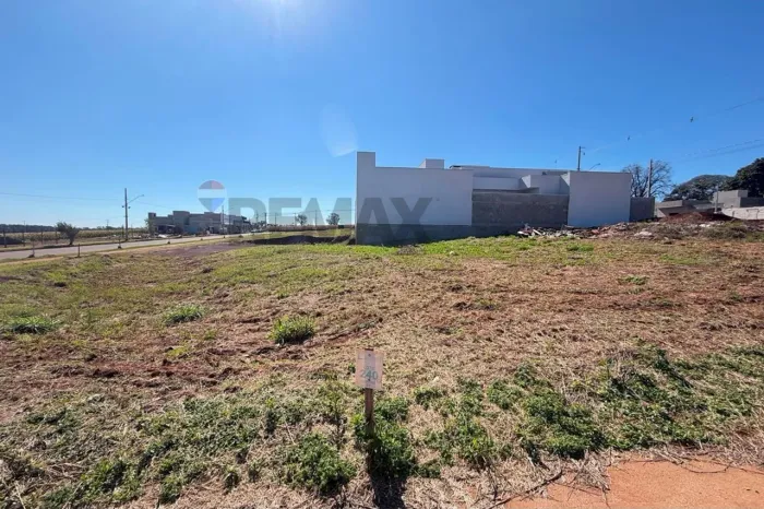 Terreno à venda na Vila Becker em Toledo - PR!