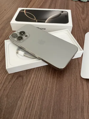 iPhone 16 pro max - EUA