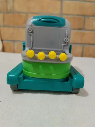 carrinho de brinquedo Laboratório Móvel do Romeu DTC