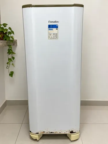 Geladeiras Esmaltec ROC 31 - 245 Litros | Funcionando Perfeitamente