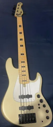 Baixo D'Mark jazz Bass JBX7