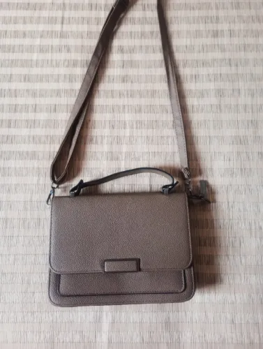 Bolsas R$10 cada