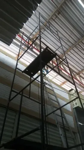 Vendo andaimes novos