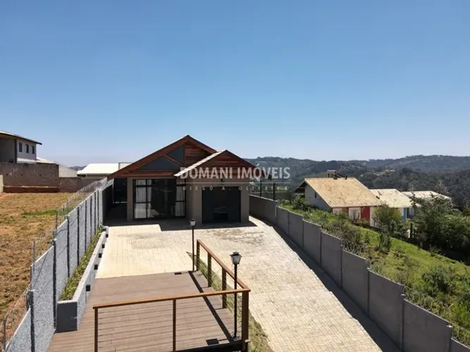 Casa Nova com de Oportunidade na Região do Alto da Vila Inglesa - Campos do Jordão/SP