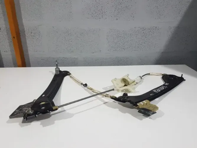 Suporte Maquina De Vidro Port Diant. Dir. Mercedes Cla200 18