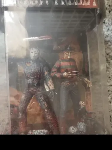 Freddy vs Jason McFarlane Toys 