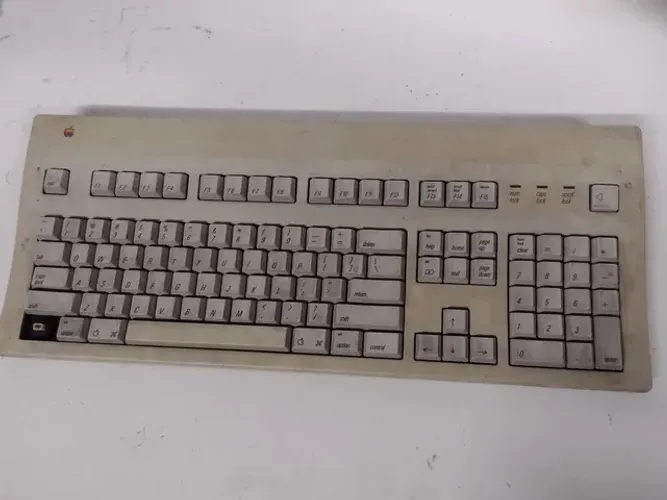 Teclado antigo Apple macintosh 