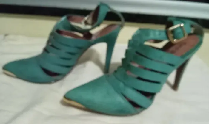 Scarpin em Couro Verde Jade Mesclado TAM 35