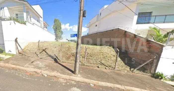 Maravilhoso terreno no Bairro Jardim Karaiba setor sul de Uberlândia