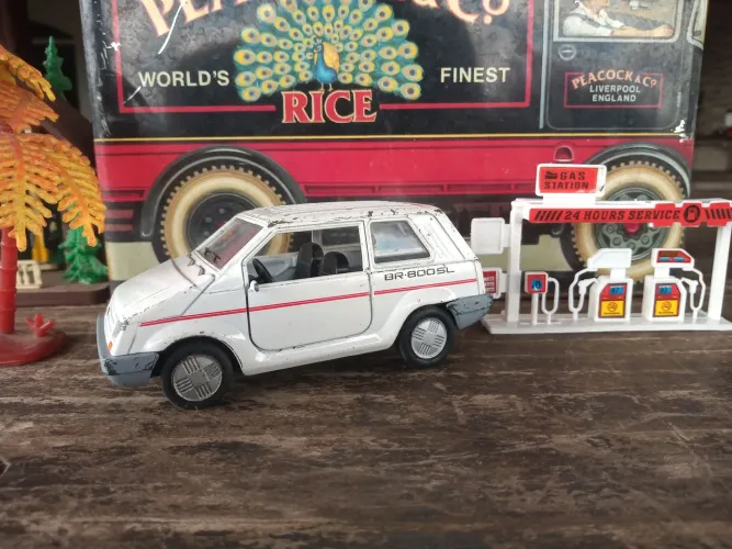 Miniatura Gurgel BR800