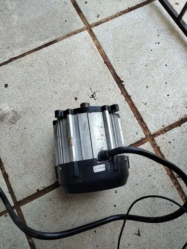 Vendo motor e controlador de 60v/ 72v 1000w 