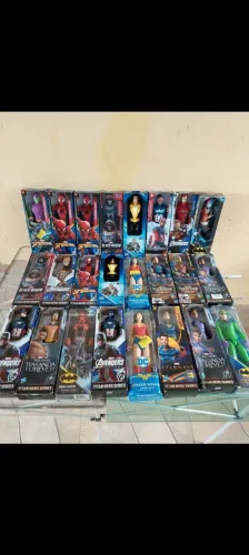 Boneco Marvel 