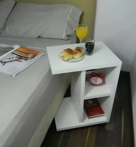 Criado Mudo Mesa Quarto Sala MDF Branco