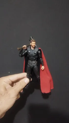 Thor S.H. Figuarts Bandai - Versão Vingadores Guerra Infinita