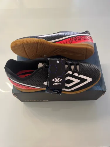 Chuteira Futsal Umbro Force