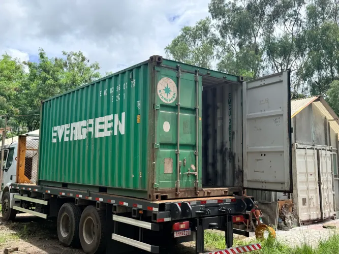 Container Marítimo 6 metros - 2,60 largura 