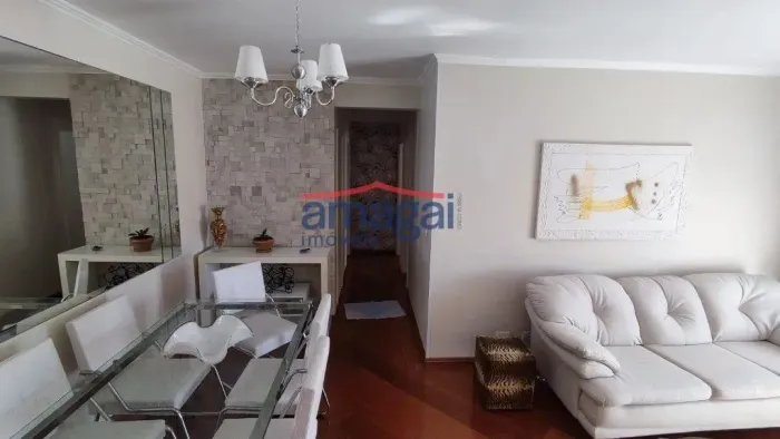Apartamento com ótimo acabamento no Mirabela