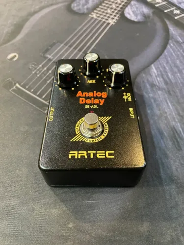 Pedal de guitarra Analog Delay Artec