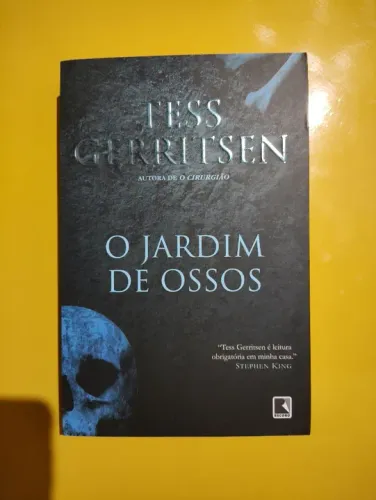 O Jardim de Ossos.