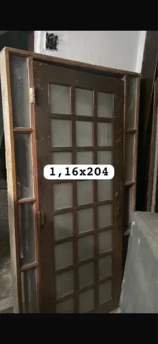 Porta com vitrola Porta balcão e janelas madeira de lei