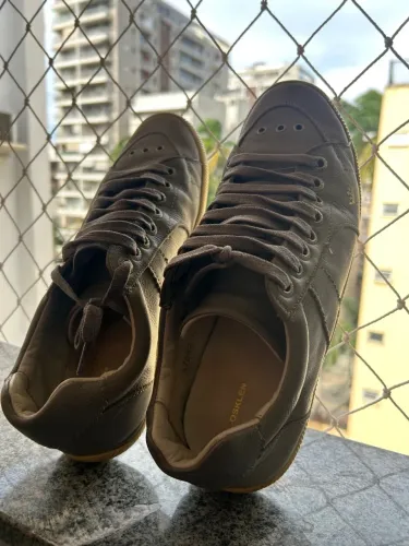 Tênis Osklen Cinza - Conforto e Estilo