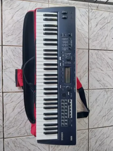 Teclado korg kross 2