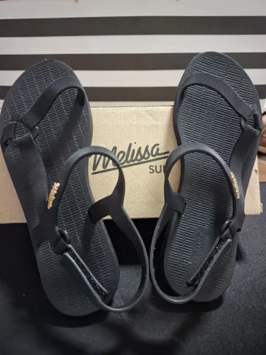 MELISSA DOWNTOWN