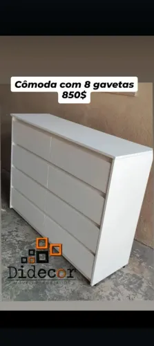 Cômoda com 8 gavetas - R$ 850