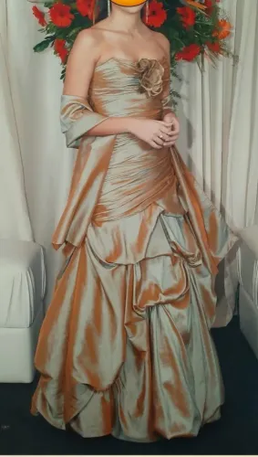 Vestido de Festa Dourado Luxuoso em Tafetá - Vintage - Tamanho P - com Echarpe