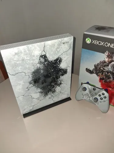 Xbox one x gears edition + 15 Jogos