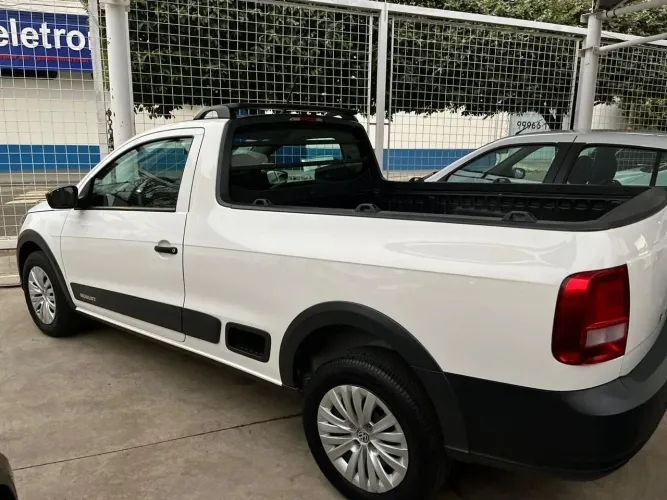 Volkswagen Saveiro Robust 1.6 Total Flex 8V 2023