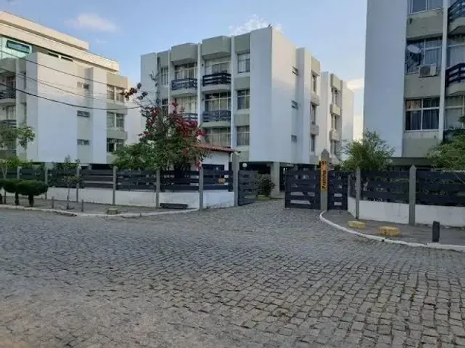 Apartamento à venda na Prainha em Arraial do Cabo, o imóvel possui 90m² e está sendo vendi