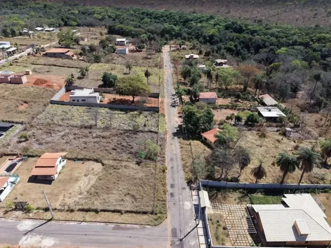 Imóvel para venda possui 1000 metros quadrados em Almeida - Jaboticatubas - MG