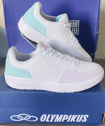 Tênis de R$ 267 por: