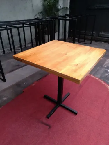 Mesa Industrial 70x70 Pé / Base Central. Sob Encomenda. Desconto à vista. 6x s/ju