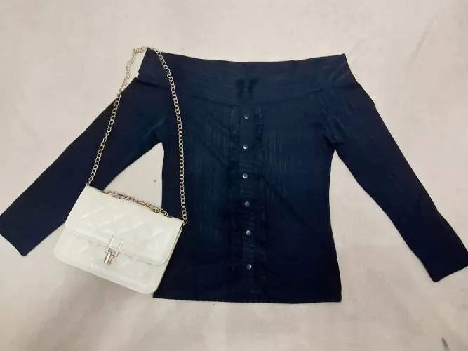 Blusa Off Shoulder Preta