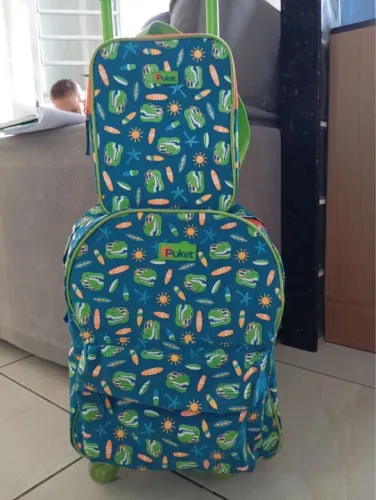 Mochila Infantil de rodinhas com estampa de Dinossauro