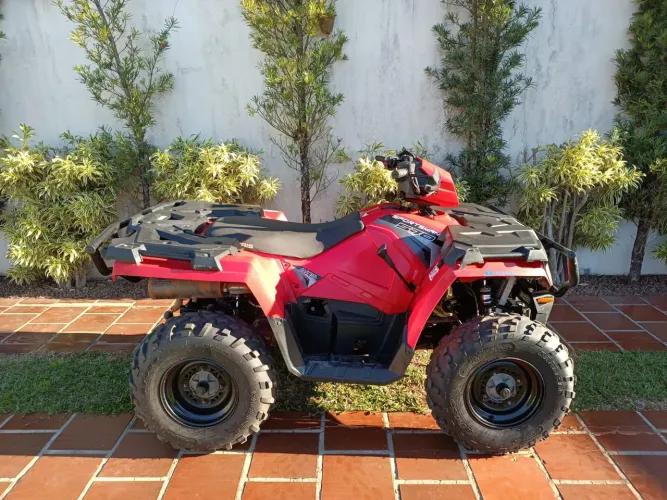 Quadriciclo Polaris Sportsman 570 Fury