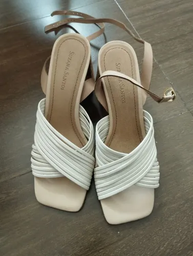 Sandália Feminina Salto Bloco Bege