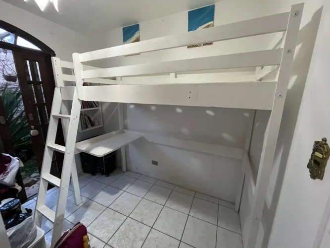 Beliche com escada e mesa embutida tok Stock