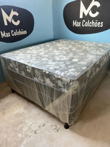 Cama box casal - molas ensacadas Novas